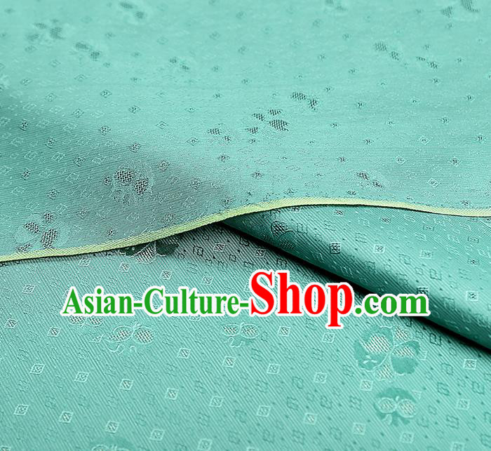 China Traditional Brocade Drapery Classical Cheongsam Green Silk Fabric China Traditional Brocade Drapery Classical Cheongsam Green Silk Fabric