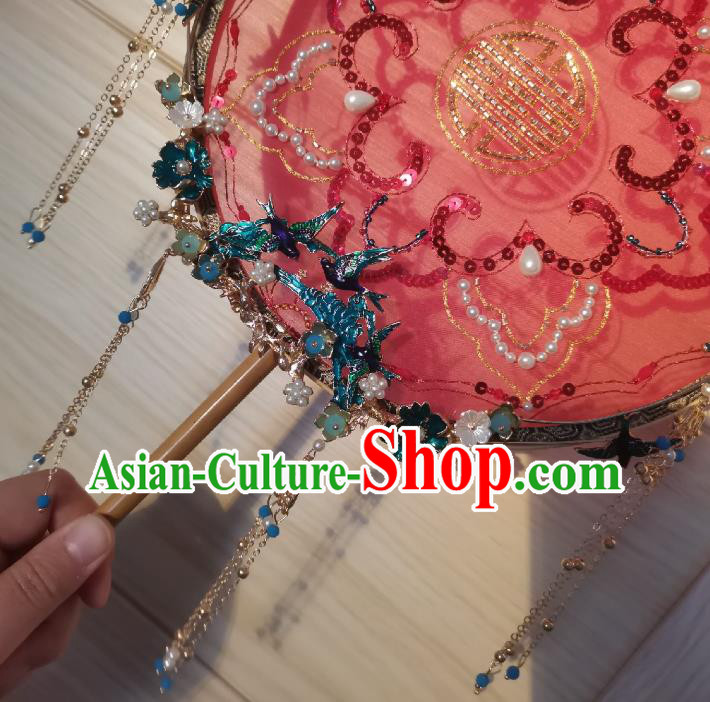 China Embroidered Circular Fan Traditional Wedding Red Silk Fan Handmade Bride Tassel Palace Fan China Embroidered Circular Fan Traditional Wedding Red Silk Fan Handmade Bride Tassel Palace Fan