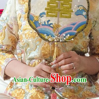 China Handmade Bride Palace Fan Traditional Xiuhe Suit Silk Fan Embroidered Wedding Fan