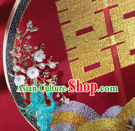 China Traditional Xiuhe Suit Red Silk Fan Embroidered Circular Fan Handmade Bride Palace Fan China Traditional Xiuhe Suit Red Silk Fan Embroidered Circular Fan Handmade Bride Palace Fan