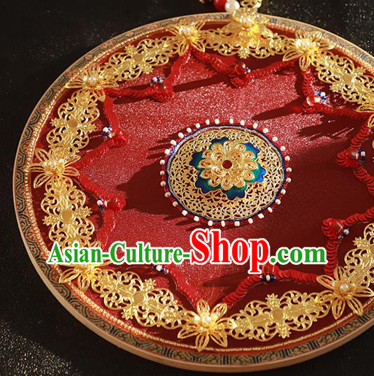 China Wedding Fan Handmade Bride Palace Fan Traditional Xiuhe Suit Red Silk Circular Fan China Wedding Fan Handmade Bride Palace Fan Traditional Xiuhe Suit Red Silk Circular Fan