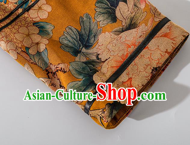 China Classical Outer Garment Costume Traditional Tang Suit Yellow Silk Long Dust Coat China Classical Outer Garment Costume Traditional Tang Suit Yellow Silk Long Dust Coat