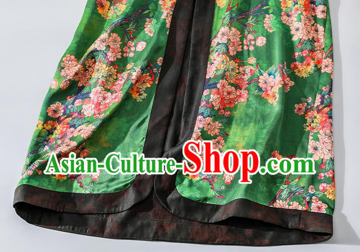 China Classical Begonia Pattern Tang Suit Dust Coat Traditional Cheongsam Green Silk Overcoat China Classical Begonia Pattern Tang Suit Dust Coat Traditional Cheongsam Green Silk Overcoat