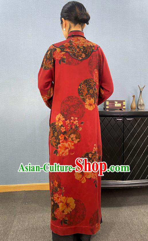 China Traditional Tang Suit Outer Garment National Woman Printing Red Silk Dust Coat China Traditional Tang Suit Outer Garment National Woman Printing Red Silk Dust Coat