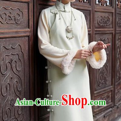 China Traditional Young Lady Light Green Woolen Cheongsam National Winter Wide Sleeve Qipao Dress Clothing