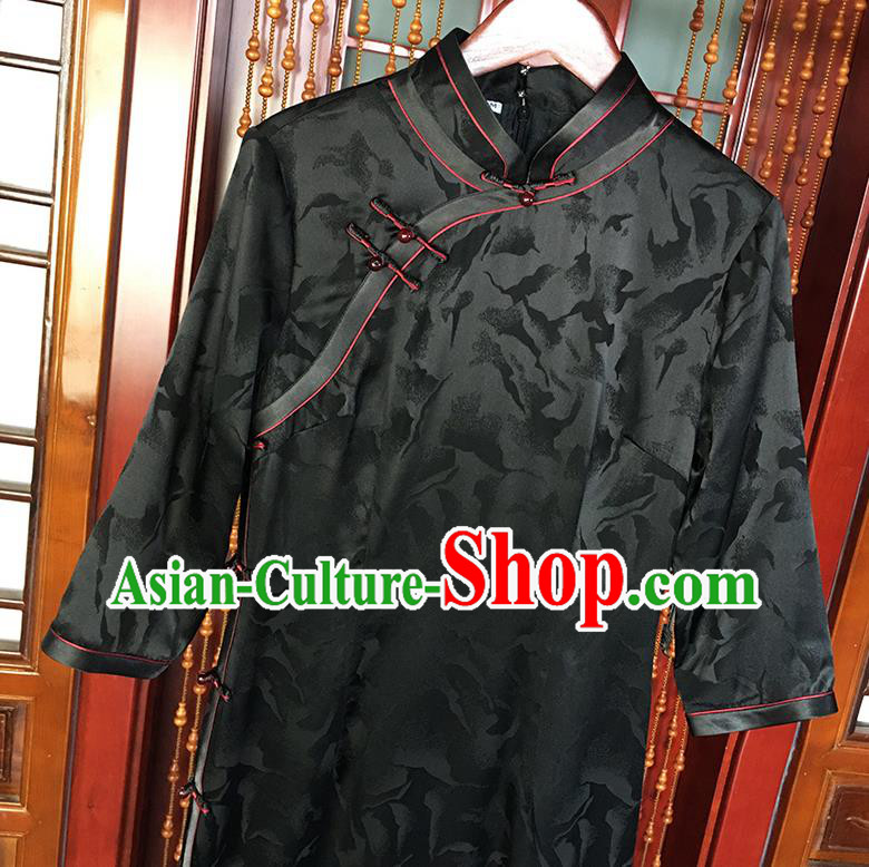 China National Black Silk Qipao Dress Classical Mother Elegant Clothing Traditional Feather Pattern Cheongsam China National Black Silk Qipao Dress Classical Mother Elegant Clothing Traditional Feather Pattern Cheongsam