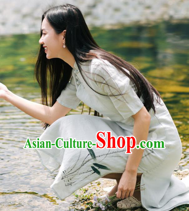 China National Light Green Qipao Dress Clothing Traditional Hand Painting Lotus Cheongsam China National Light Green Qipao Dress Clothing Traditional Hand Painting Lotus Cheongsam