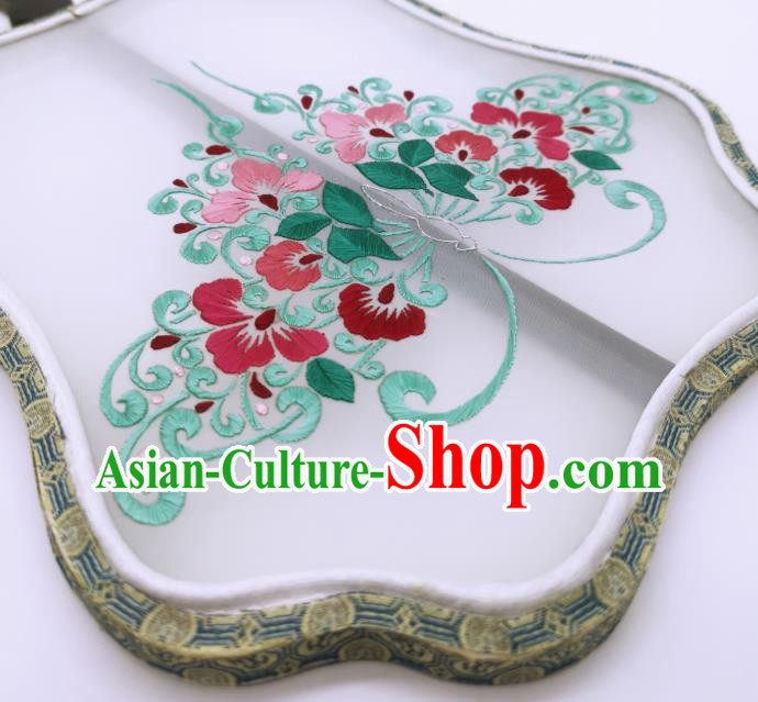 China Traditional Hanfu Fans Suzhou Embroidery Palace Fan Handmade Silk Fan China Traditional Hanfu Fans Suzhou Embroidery Palace Fan Handmade Silk Fan