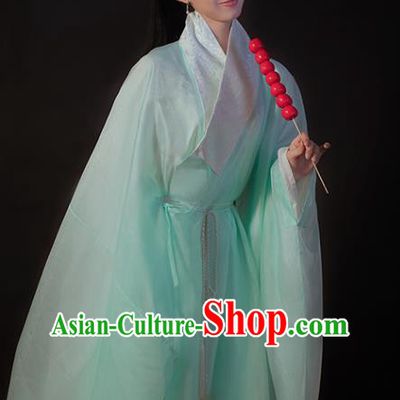 China Ancient Goddess Princess Light Green Hanfu Dress Traditional Ming Dynasty Young Beauty Historical Clothing