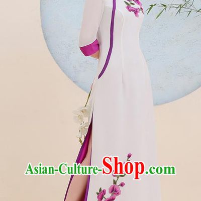 China Embroidery Peach Blossom White Cheongsam Stage Show Clothing Woman Classical Dance Qipao Dress