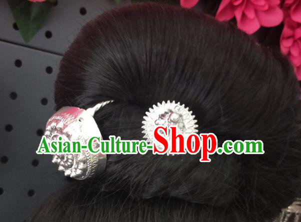 China Guizhou Miao Nationality Folk Dance Silver Hairpin Traditional Ethnic Woman Hair Accessories China Guizhou Miao Nationality Folk Dance Silver Hairpin Traditional Ethnic Woman Hair Accessories