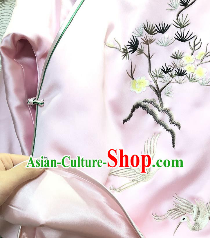 China Traditional Winter Outer Garment Tang Suit Coat Embroidered Pink Silk Cotton Wadded Jacket China Traditional Winter Outer Garment Tang Suit Coat Embroidered Pink Silk Cotton Wadded Jacket