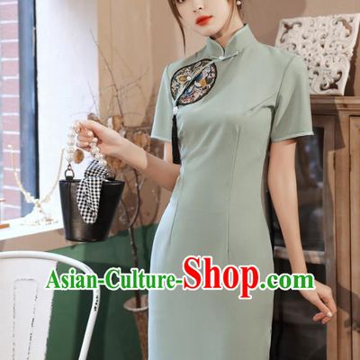 Chinese Classical Qipao Dress Traditional Young Girl Light Green Cheongsam