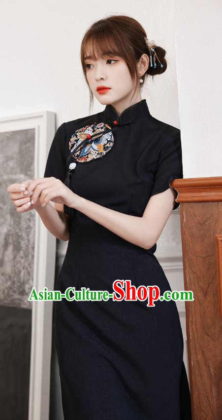 Chinese Traditional Young Girl Black Cheongsam Classical Qipao Dress Chinese Traditional Young Girl Black Cheongsam Classical Qipao Dress
