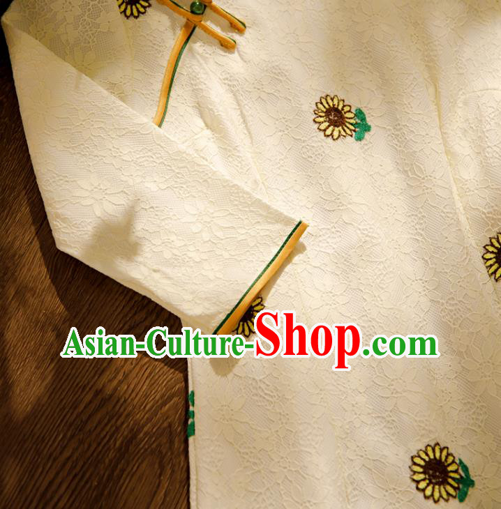 Chinese Traditional Young Lady Cheongsam Classical Printing Sunflowers White Lace Qipao Dress Chinese Traditional Young Lady Cheongsam Classical Printing Sunflowers White Lace Qipao Dress