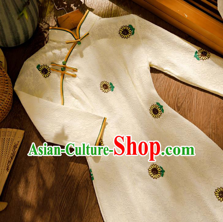 Chinese Traditional Young Lady Cheongsam Classical Printing Sunflowers White Lace Qipao Dress Chinese Traditional Young Lady Cheongsam Classical Printing Sunflowers White Lace Qipao Dress