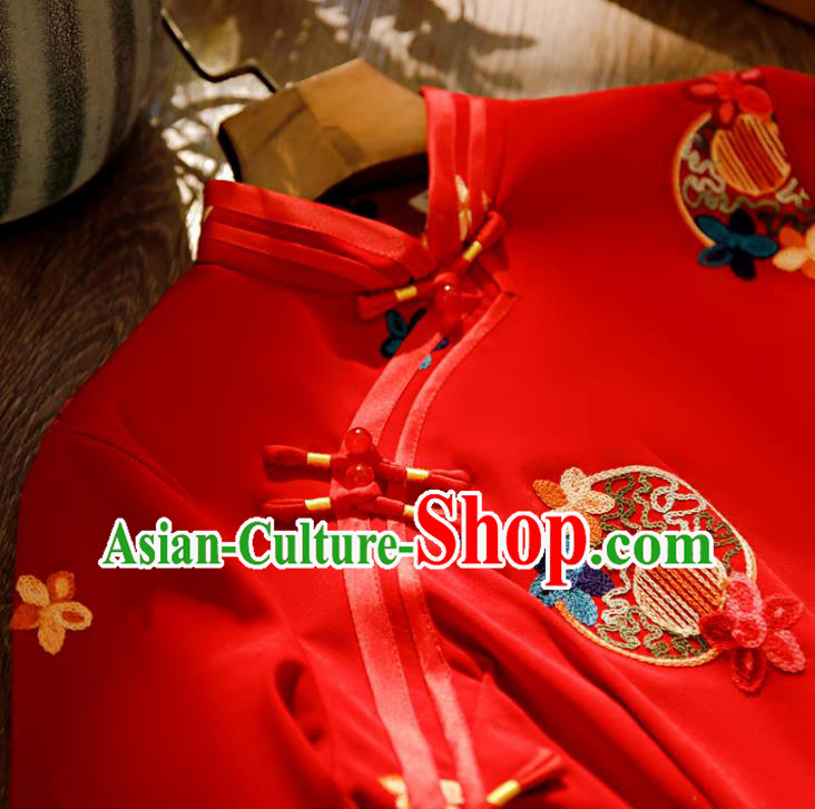 Chinese Classical Wedding Qipao Dress Traditional Bride Embroidered Red Cheongsam Clothing Chinese Classical Wedding Qipao Dress Traditional Bride Embroidered Red Cheongsam Clothing