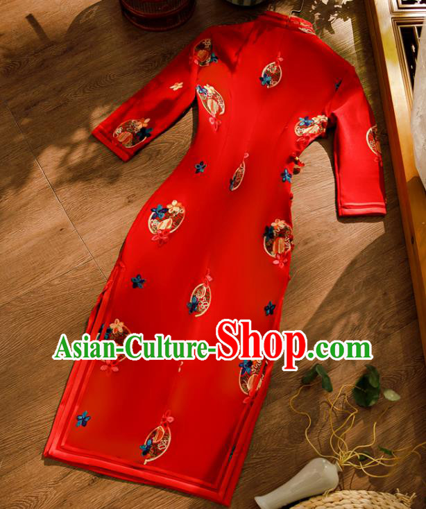 Chinese Classical Wedding Qipao Dress Traditional Bride Embroidered Red Cheongsam Clothing Chinese Classical Wedding Qipao Dress Traditional Bride Embroidered Red Cheongsam Clothing