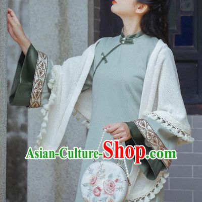 Chinese Traditional Winter Light Green Woolen Cheongsam Clothing National Young Lady Wide Sleeve Qipao Dress