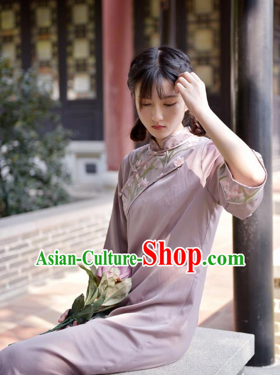 Chinese National Embroidered Qipao Dress Traditional Clothing Young Lady Pink Cheongsam Chinese National Embroidered Qipao Dress Traditional Clothing Young Lady Pink Cheongsam