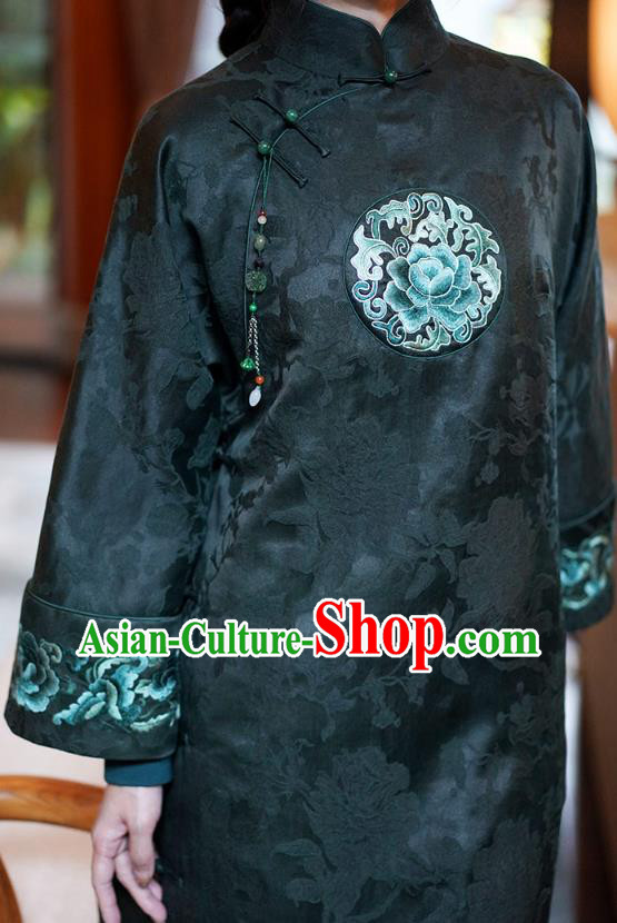 China National Cotton Wadded Coat Classical Embroidered Peony Dark Green Silk Gown Tang Suit Overcoat China National Cotton Wadded Coat Classical Embroidered Peony Dark Green Silk Gown Tang Suit Overcoat