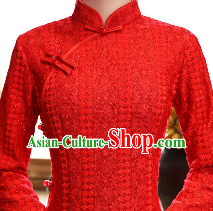 Chinese Bride Red Cheongsam Classical Wedding Qipao Dress Traditional National Toast Costume Chinese Bride Red Cheongsam Classical Wedding Qipao Dress Traditional National Toast Costume