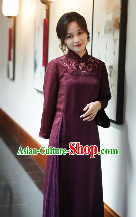 Republic of China Classical Embroidered Qipao Dress National Female Wine Red Silk Cheongsam Republic of China Classical Embroidered Qipao Dress National Female Wine Red Silk Cheongsam