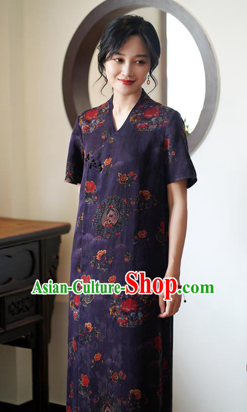 China Classical Purple Silk Cheongsam Dress National Slant Opening Long Qipao China Classical Purple Silk Cheongsam Dress National Slant Opening Long Qipao