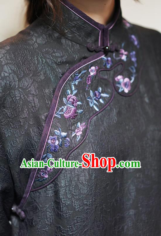 China National Female Embroidered Dark Purple Cheongsam Classical Silk Qipao Dress China National Female Embroidered Dark Purple Cheongsam Classical Silk Qipao Dress