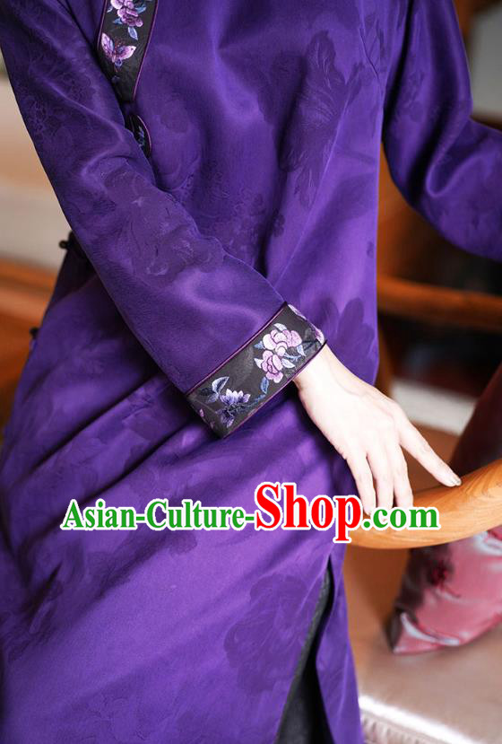 Republic of China National Female Purple Silk Cheongsam Classical Embroidered Qipao Dress Republic of China National Female Purple Silk Cheongsam Classical Embroidered Qipao Dress