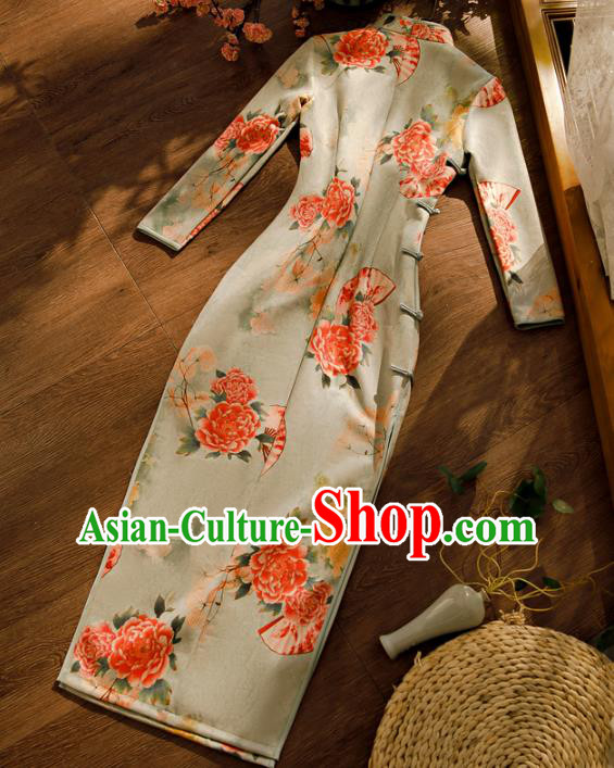 Chinese Traditional Young Beauty Cheongsam Clothing Classical Printing Peony Light Green Qipao Dress Chinese Traditional Young Beauty Cheongsam Clothing Classical Printing Peony Light Green Qipao Dress