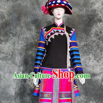 Chinese Dai Nationality Woman Costumes Yunnan Ethnic Minority Folk Dance Outfits and Hat