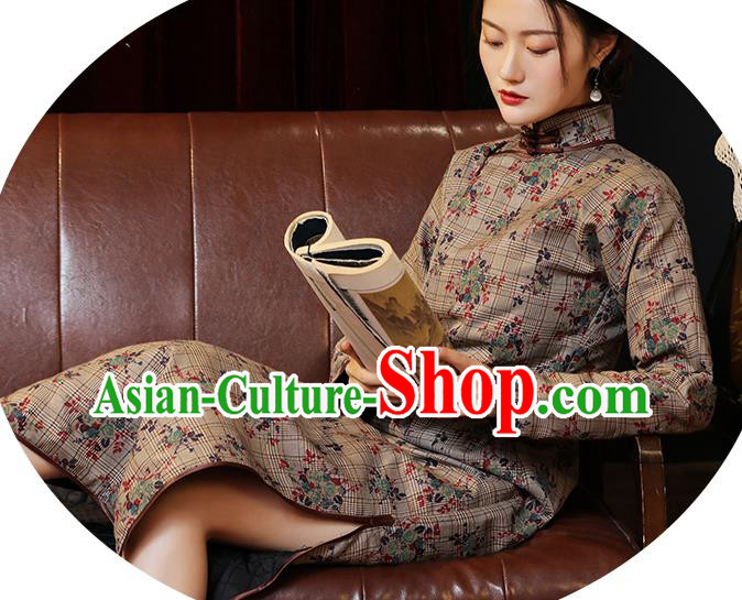 Chinese National Young Woman Costume Traditional Winter Cheongsam Classical Khaki Qipao Dress Chinese National Young Woman Costume Traditional Winter Cheongsam Classical Khaki Qipao Dress