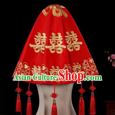 China Red Satin Circular Kerchief Bridal Veil Traditional Wedding Xiuhe Suit Embroidered Headpiece