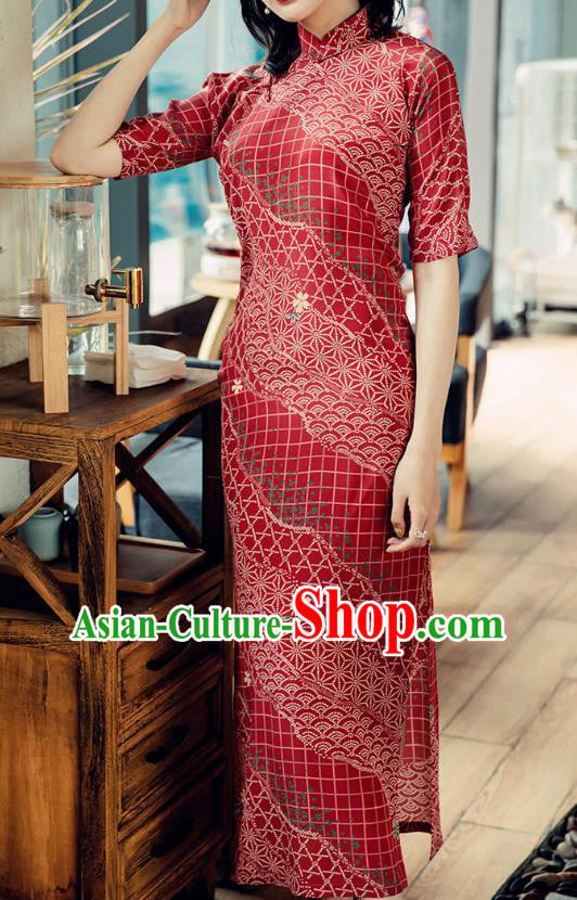 Republic of China Red Silk Cheongsam Costume Traditional Minguo Shanghai Beauty Qipao Dress Republic of China Red Silk Cheongsam Costume Traditional Minguo Shanghai Beauty Qipao Dress
