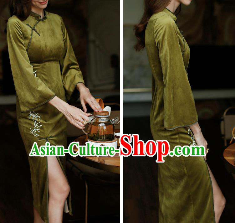 China Classical Dance Cheongsam Costume Traditional Young Lady Green Pleuche Qipao Dress China Classical Dance Cheongsam Costume Traditional Young Lady Green Pleuche Qipao Dress