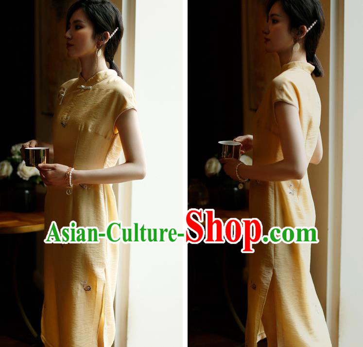 China Classical Young Lady Cheongsam Costume Traditional Embroidered Yellow Organdy Qipao Dress China Classical Young Lady Cheongsam Costume Traditional Embroidered Yellow Organdy Qipao Dress