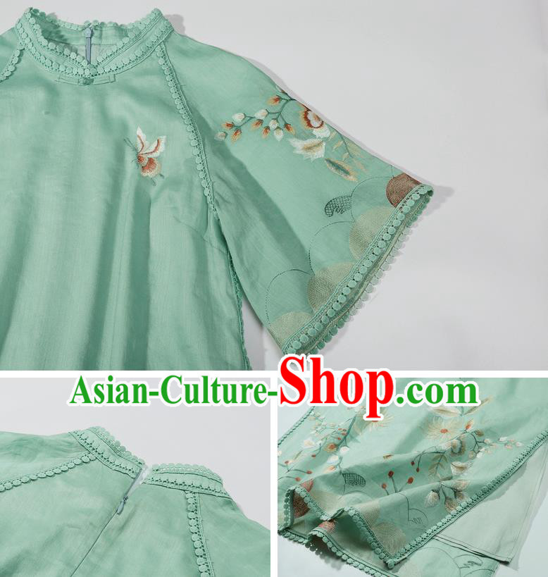 China Classical Embroidered Green Cheongsam Costume Traditional Young Lady Qipao Dress China Classical Embroidered Green Cheongsam Costume Traditional Young Lady Qipao Dress