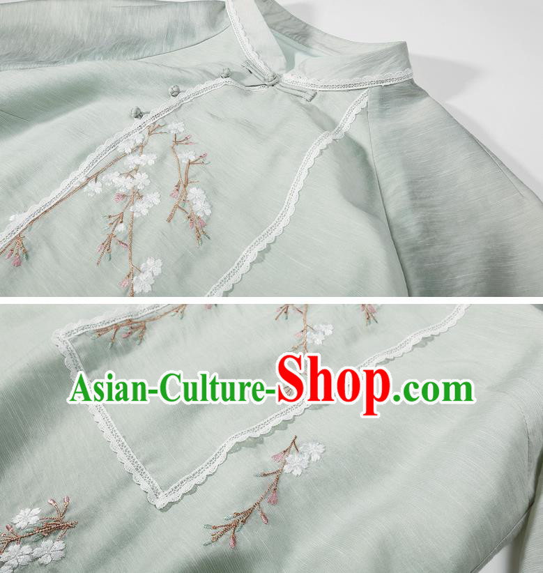China Classical Cheongsam Costume Traditional Young Lady Embroidered Light Green Qipao Dress China Classical Cheongsam Costume Traditional Young Lady Embroidered Light Green Qipao Dress