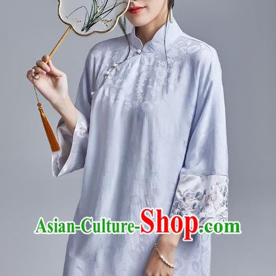 China Classical Embroidered Brocade Cheongsam Costume Traditional Young Lady Blue Silk Qipao Dress