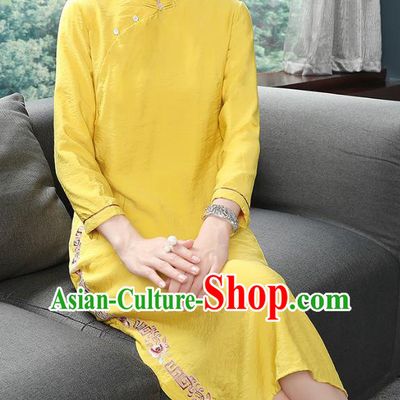 Chinese Tang Suit Embroidered Yellow Cheongsam Costume Traditional Woman Slant Opening Qipao Dress