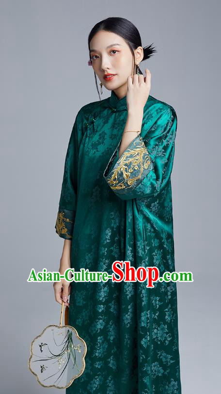 China Classical Embroidered Cheongsam Costume Traditional Young Lady Deep Green Silk Qipao Dress China Classical Embroidered Cheongsam Costume Traditional Young Lady Deep Green Silk Qipao Dress