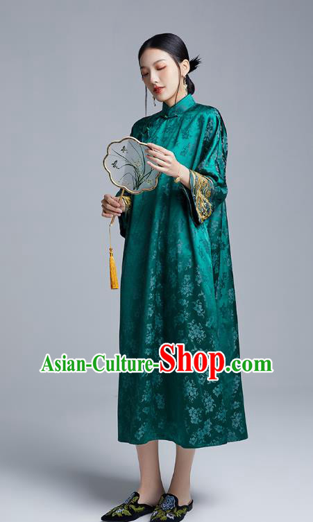 China Classical Embroidered Cheongsam Costume Traditional Young Lady Deep Green Silk Qipao Dress China Classical Embroidered Cheongsam Costume Traditional Young Lady Deep Green Silk Qipao Dress