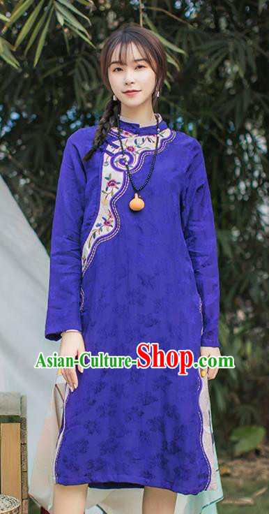 China Traditional Young Lady Slant Opening Qipao Dress Classical Embroidered Purple Cheongsam China Traditional Young Lady Slant Opening Qipao Dress Classical Embroidered Purple Cheongsam