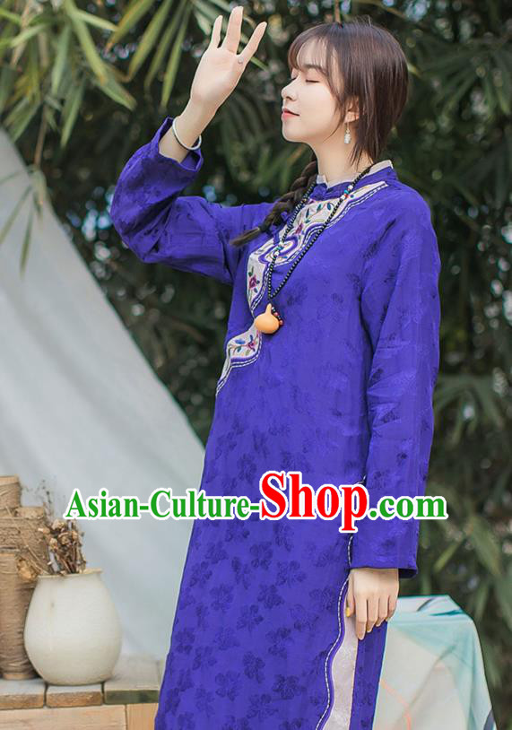 China Traditional Young Lady Slant Opening Qipao Dress Classical Embroidered Purple Cheongsam China Traditional Young Lady Slant Opening Qipao Dress Classical Embroidered Purple Cheongsam