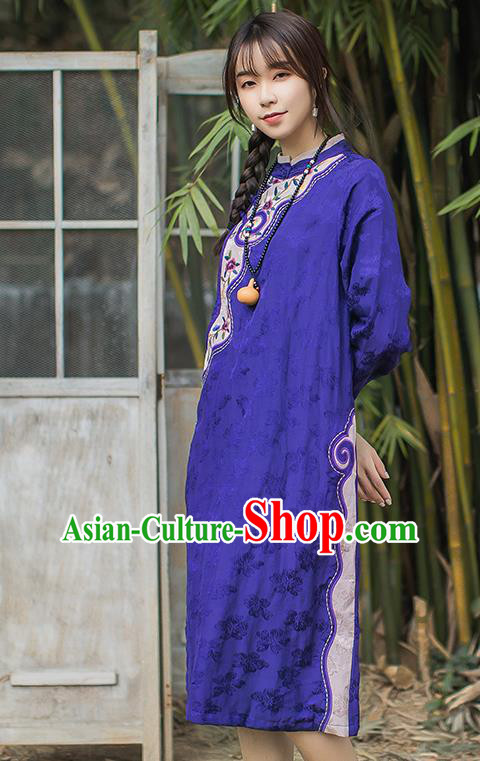 China Traditional Young Lady Slant Opening Qipao Dress Classical Embroidered Purple Cheongsam China Traditional Young Lady Slant Opening Qipao Dress Classical Embroidered Purple Cheongsam