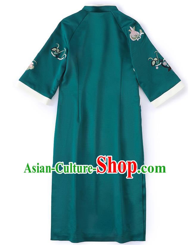 China Traditional Tang Suit Qipao Dress Classical Embroidered Green Silk Cheongsam China Traditional Tang Suit Qipao Dress Classical Embroidered Green Silk Cheongsam