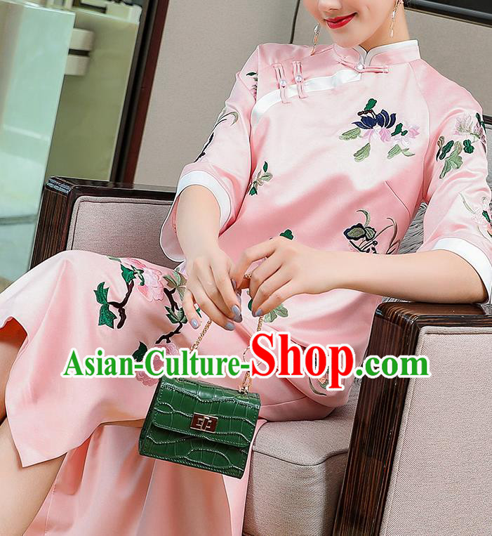 China Classical Embroidered Pink Silk Cheongsam Traditional Tang Suit Qipao Dress China Classical Embroidered Pink Silk Cheongsam Traditional Tang Suit Qipao Dress