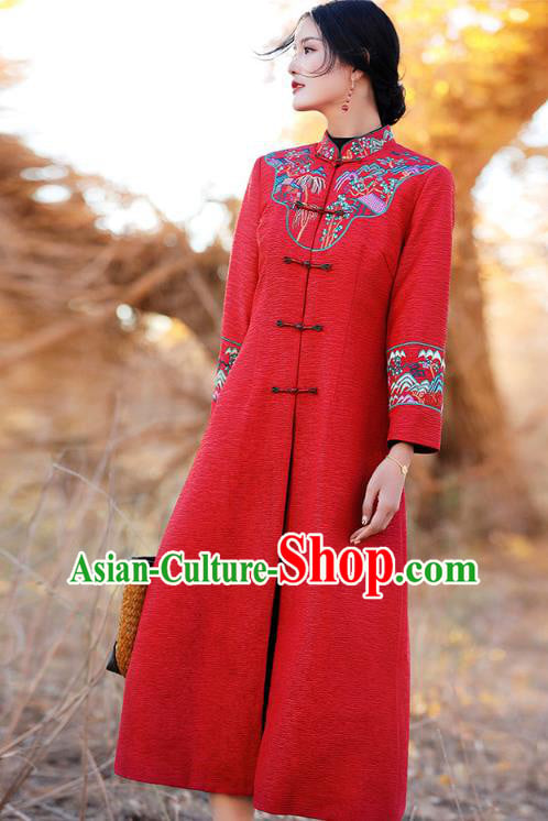 Chinese Traditional Embroidered Outer Garment National Tang Suit Red Dust Coat Chinese Traditional Embroidered Outer Garment National Tang Suit Red Dust Coat