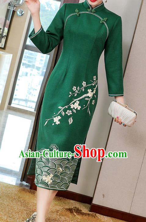 China Traditional Embroidered Green Wool Cheongsam Costume Classical Tang Suit Qipao Dress China Traditional Embroidered Green Wool Cheongsam Costume Classical Tang Suit Qipao Dress